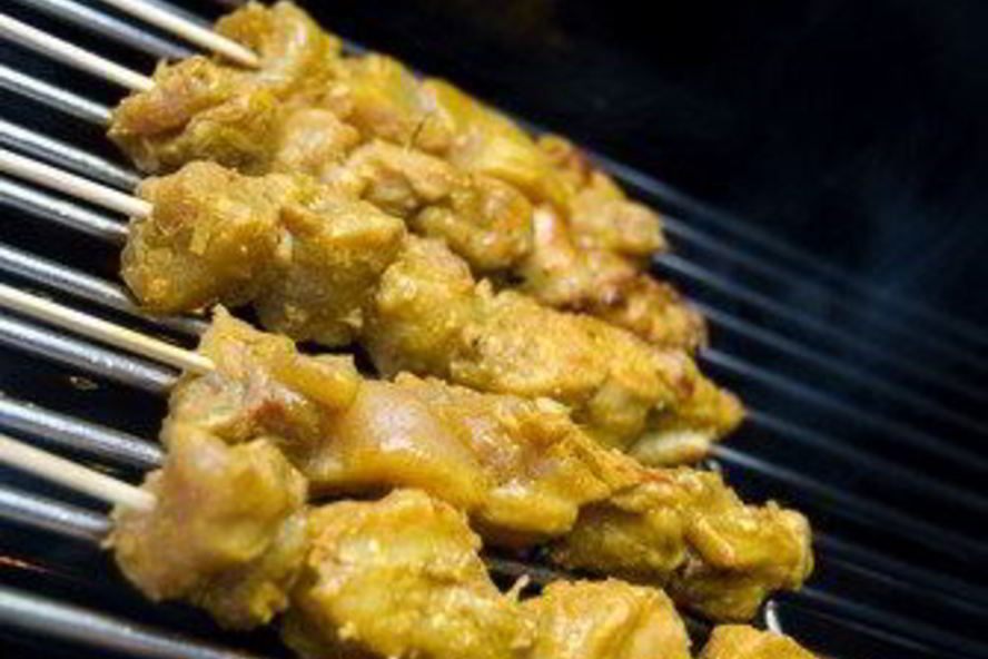 Рецепт свиных шашлыков в йогуртовом маринаде со специями