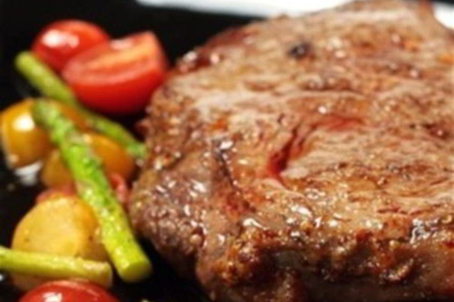 Рецепт говяжьих стейков с помидорами по-американски