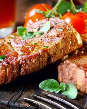 Стейк из свинины на гриле