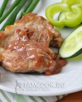 Стейк с соусом из красного вина