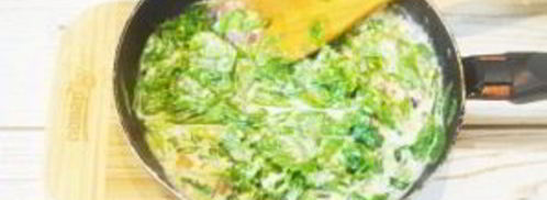 стейк с томатным салатом и сливочным шпинатом. Шаг 9