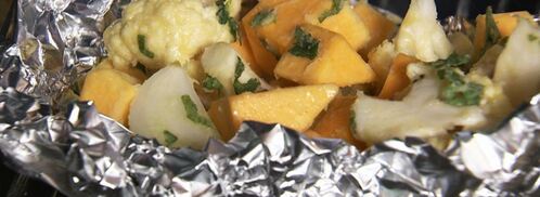 стейки из щуки с запеченными овощами. Шаг 3