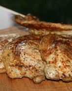 Стейки из свиной корейки в сухом маринаде на решетке на мангале