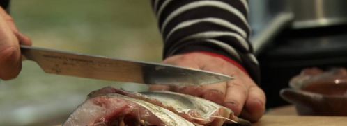 стейки из толстолобика с печеной морковью и овощами гриль. Шаг 3