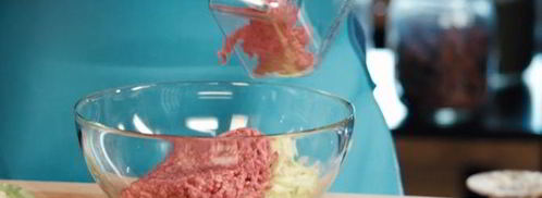 греческие тефтели с кабачками. Шаг 3