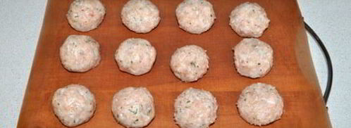 куриные тефтели в сметанно-томатном соусе. Шаг 5