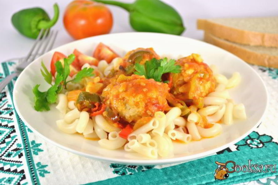 Рецепт тефтелей куриных в соусе из томатов и сладкого перца