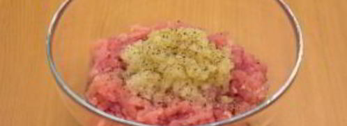 тефтели с моцареллой в томатном соусе. Шаг 2