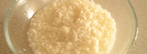 тефтели в сметанно томатном соусе на сковороде. Шаг 3