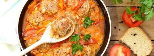 тефтели в томате с фасолью и перцем. Шаг 14