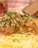 Тефтели в томатно-сметанном соусе