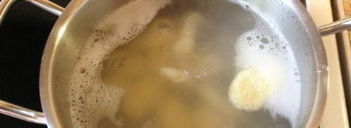 ленивые вареники с шафраном и лимонной цедрой. Шаг 6