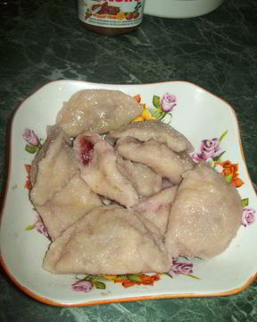 Первые вареники с творогом и вишенками