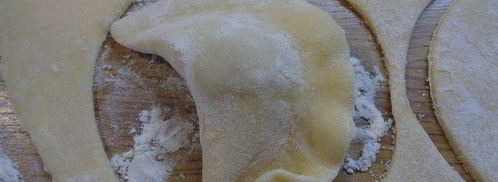 вареники из заварного теста с вишней. Шаг 10