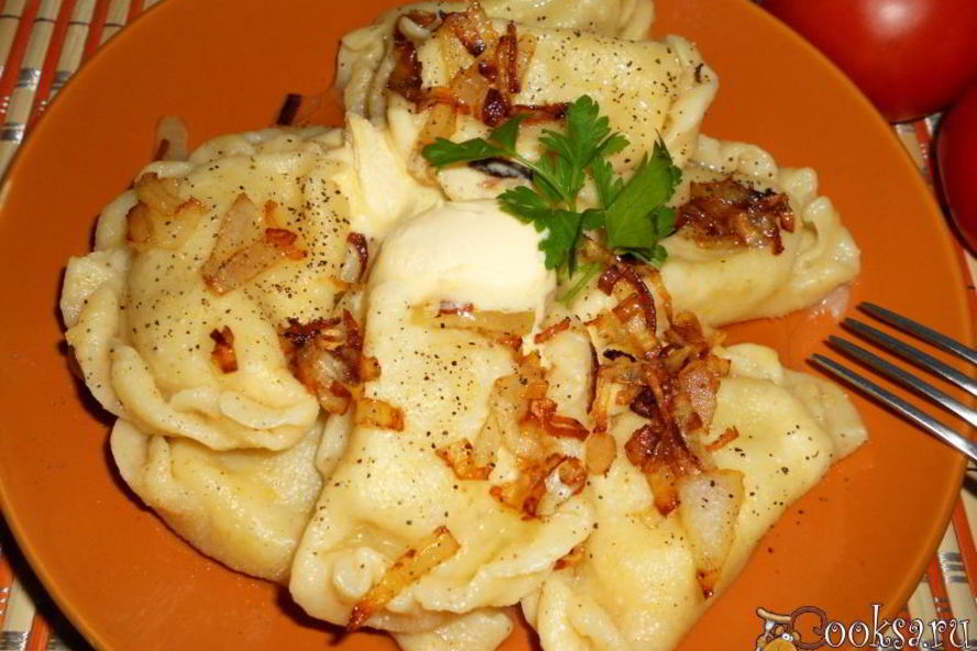 Рецепт вареников с картофелем на сыворотке и кукурузной муке