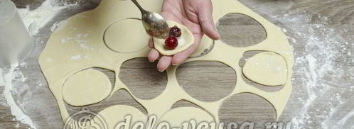 вареники с вишней. Шаг 15