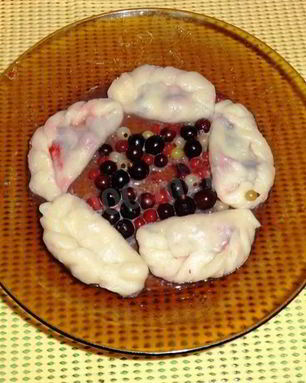 Вареники со смородиной