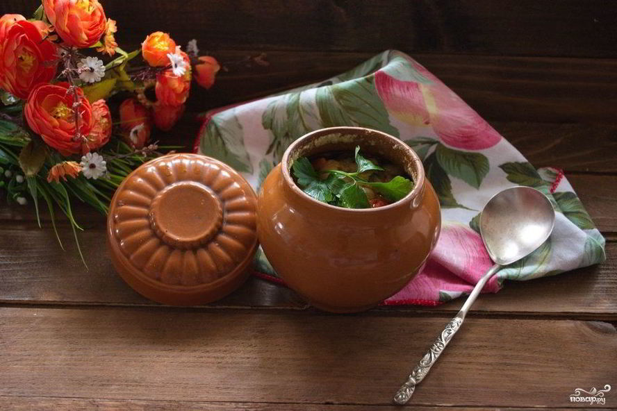 Рецепт жаркого из курицы в горшочке