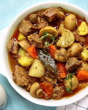 Жаркое из свинины и картофеля