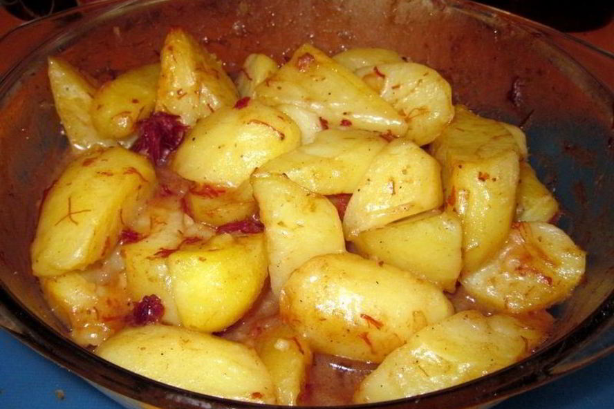 Рецепт жаркого с тушенкой