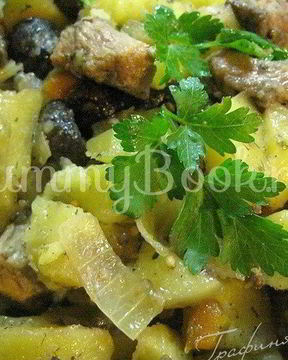 Жаркое со свининой и грибами