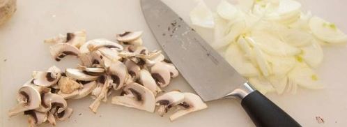 куриные зразы с грибами. Шаг 2