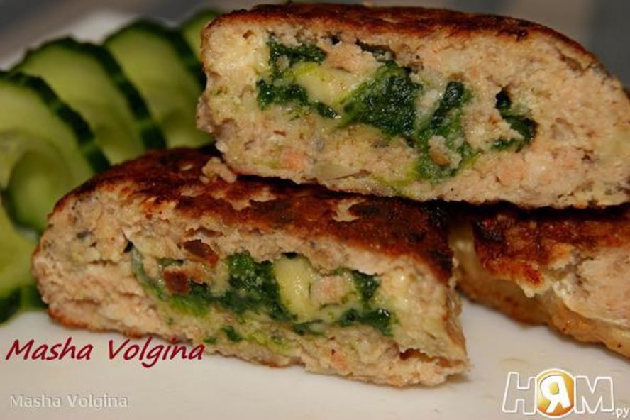 Рецепт зраз из горбуши с сыром и шпинатом