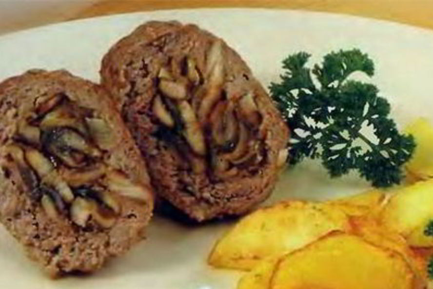 Рецепт зраз из свиного окорока с грибами