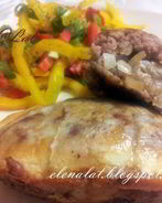 Зразы по особому с начинкой из жареного лука и брынзы