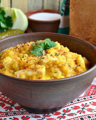 Гороховая каша со свининой в мультиварке