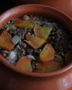 Гречка с фаршем в горшочках