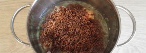 гречка с тушенкой в кастрюле. Шаг 8