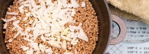 гречневая каша с белыми грибами и яйцами. Шаг 10