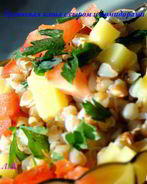 Гречневая каша с сыром и помидорами