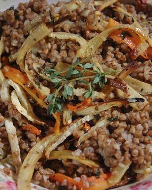 Гречневая каша с запеченными овощами