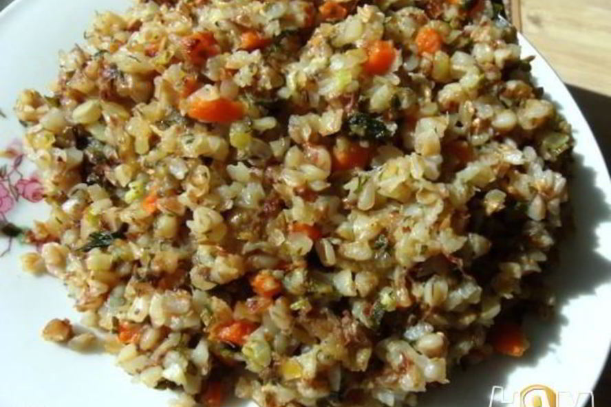 Рецепт каши гречневой рассыпчатой с морковью и специями