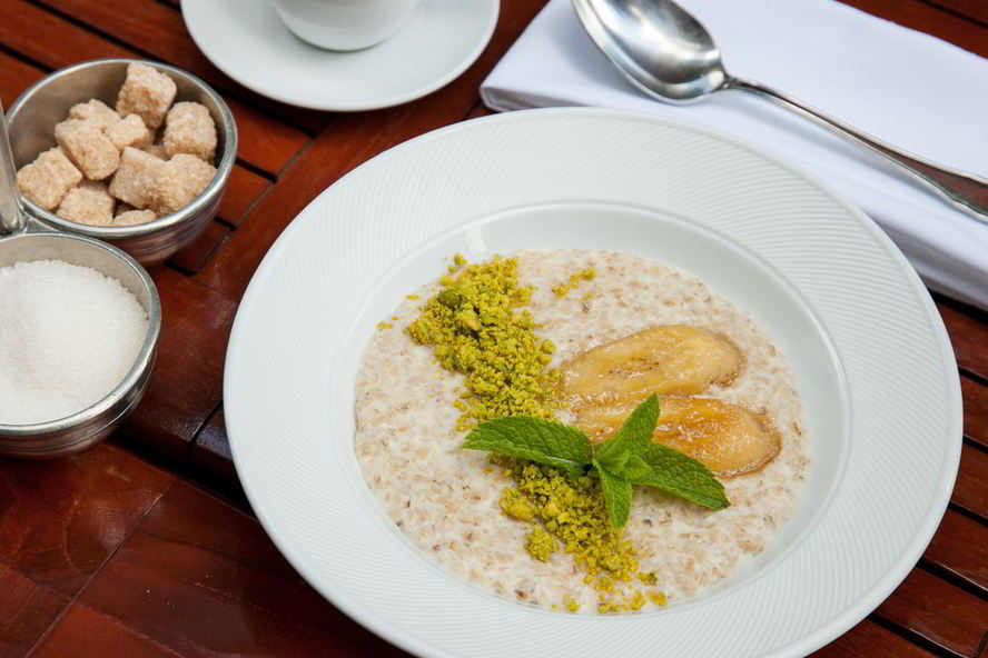 Рецепт каши овсяной с жареными бананами