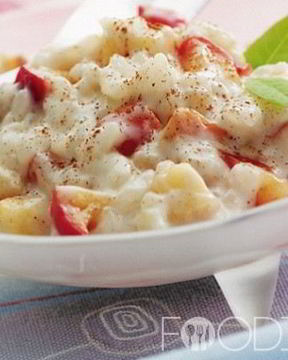 Рисовая каша с яблоками