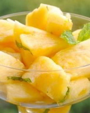 Ананас с мятным сиропом