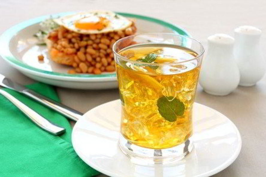 Рецепт холодного зеленого чая с лимоном и мятой