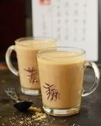 Молочный шелковый чай из Гонконга