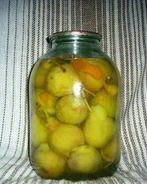 Груши в сахарном сиропе