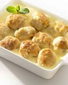 Булочки с начинкой и сабайон из кофе и корицы