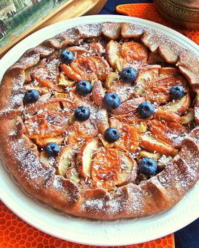 Галета по-летнему на кофейном тесте