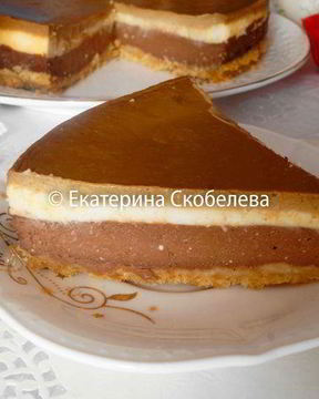 Трехслойный кофейно-шоколадный чизкейк