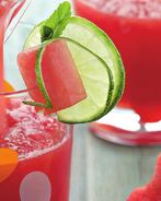 Коктейль из арбуза и лайма