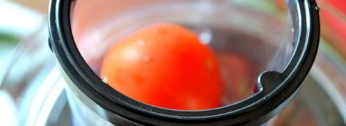 коктейль свекольно-томатный с сельдереем, базиликом и авокадо. Шаг 6