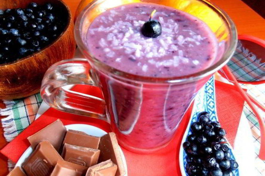 Рецепт бананова-черничного смузи