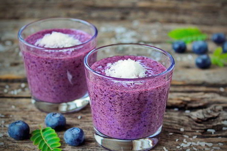 Рецепт рисового смузи с черникой и кокосовыми сливками