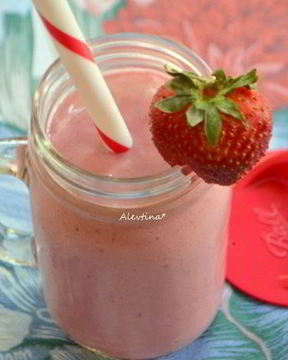 Розовый смузи